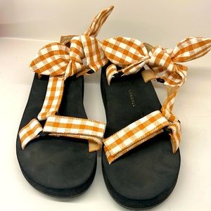The cutest Loefdler Randall sandals - Maisie style